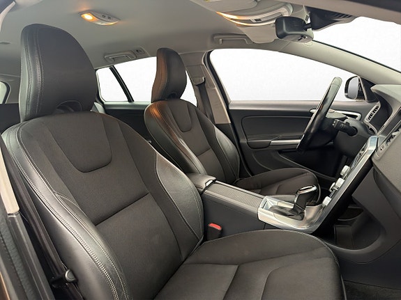 Volvo V60 Cross Country 22 of 28