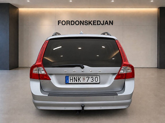 Volvo V70 6 of 18