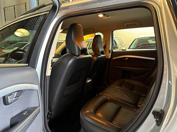 Volvo V70 18 of 18