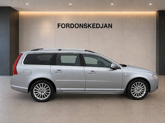Volvo V70 5 of 18