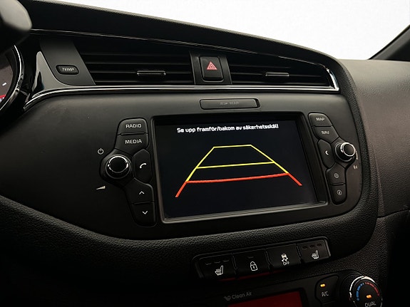 Kia Ceed 24 of 24