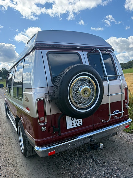 Ford Econoline 7 of 16