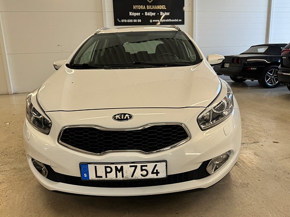 Kia Ceed 2 of 24