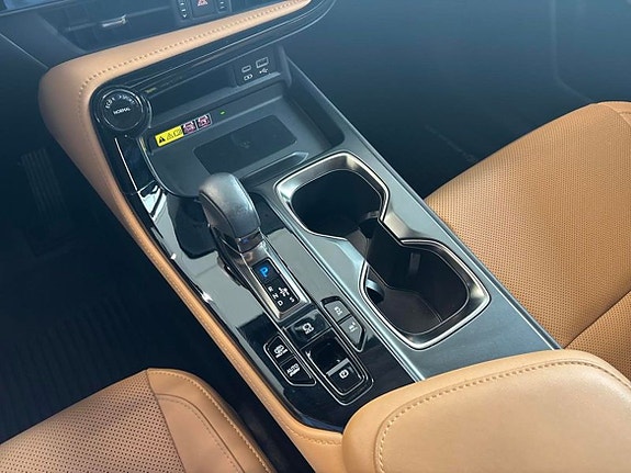 Lexus NX450h+ 16 of 16