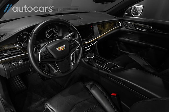 Cadillac CT6 17 of 30