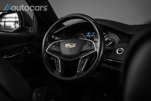 Cadillac CT6 19 of 30