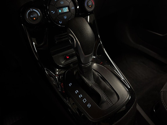 Ford Fiesta 15 of 22
