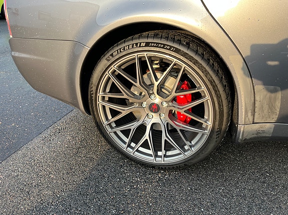Maserati Quattroporte 3 of 6