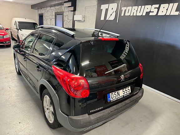 Peugeot 207 SW 4 of 5