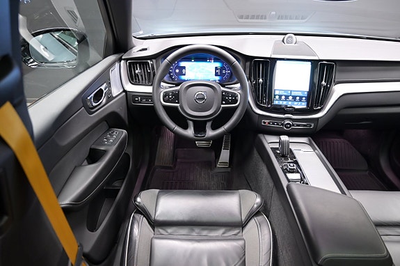 Volvo XC60 18 of 30