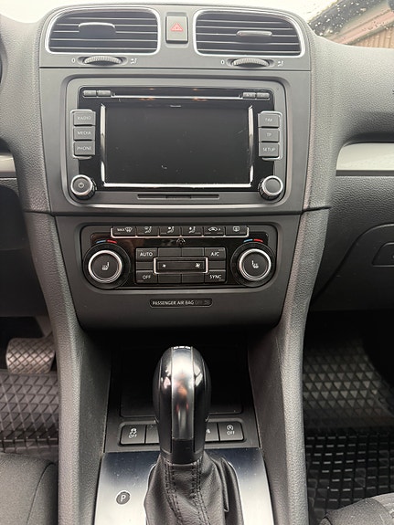 Volkswagen Golf VI 5 of 10