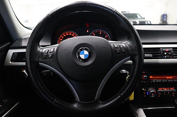 BMW 320d 12 of 19