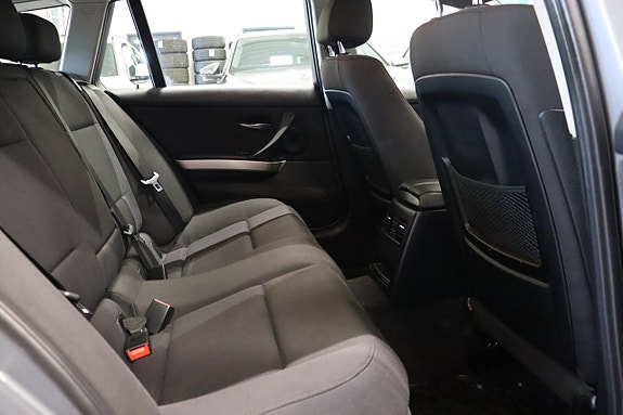 BMW 320d 10 of 19