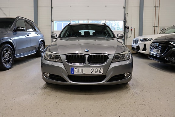 BMW 320d 3 of 19