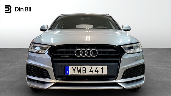 Audi Q3 4 of 12