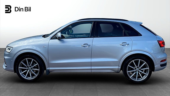 Audi Q3 2 of 12