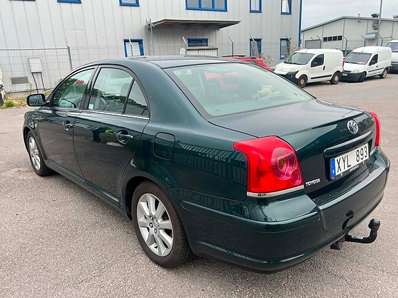 Toyota Avensis 5 of 7