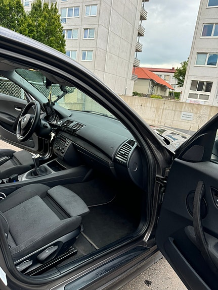 BMW 118i 7 of 8