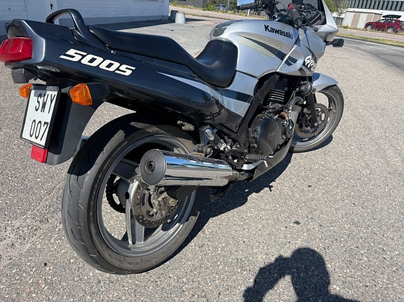 Kawasaki GPZ 500 S 4 of 6