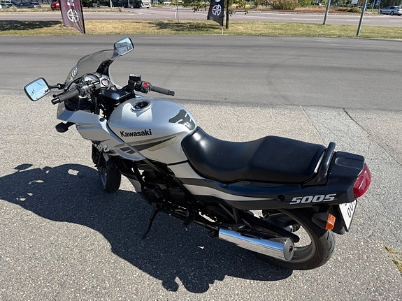 Kawasaki GPZ 500 S 5 of 6