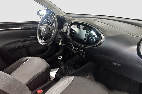 Toyota Aygo X 7 of 12