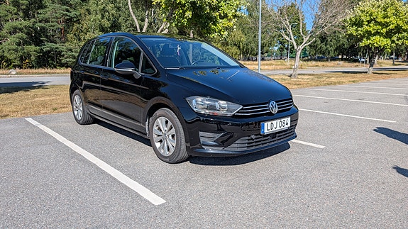Volkswagen Golf Sportsvan 4 of 10