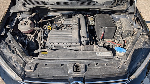 Volkswagen Golf Sportsvan 10 of 10