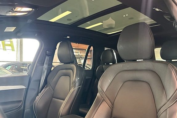 Volvo XC90 20 of 30