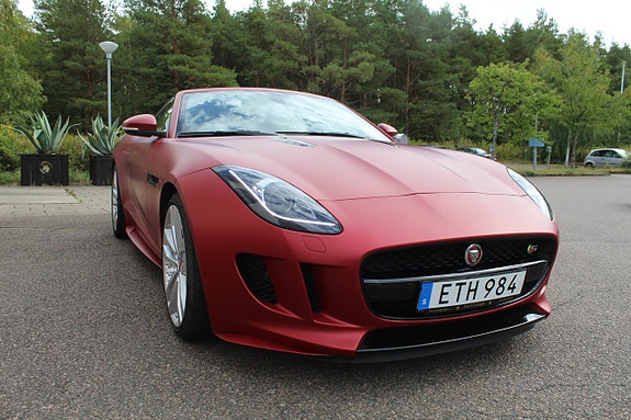 Jaguar F-TYPE 10 of 14