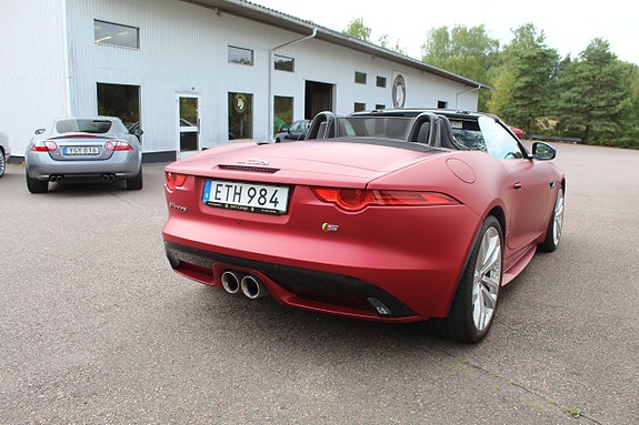 Jaguar F-TYPE 7 of 14