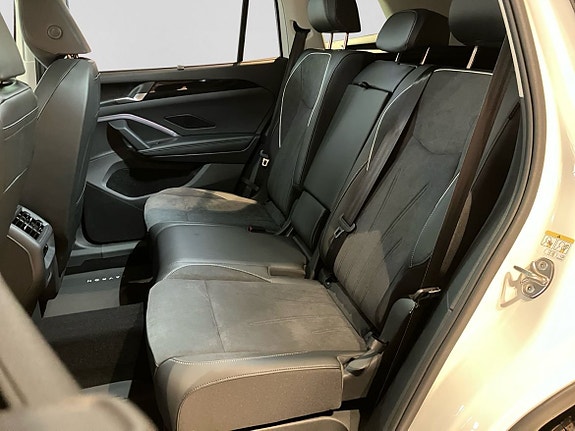 Volkswagen Tayron 12 of 15