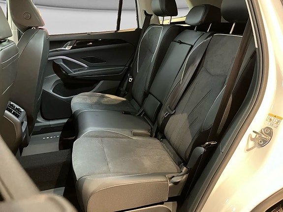 Volkswagen Tayron 13 of 15