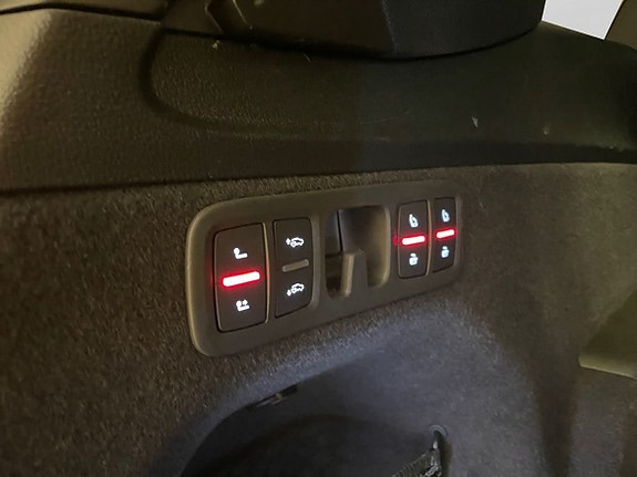 Audi Q7 8 of 17