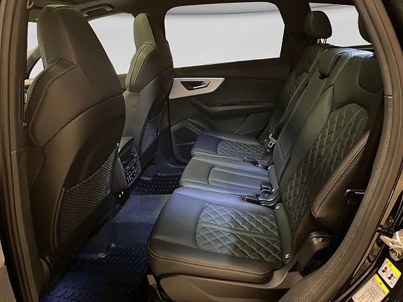 Audi Q7 5 of 17
