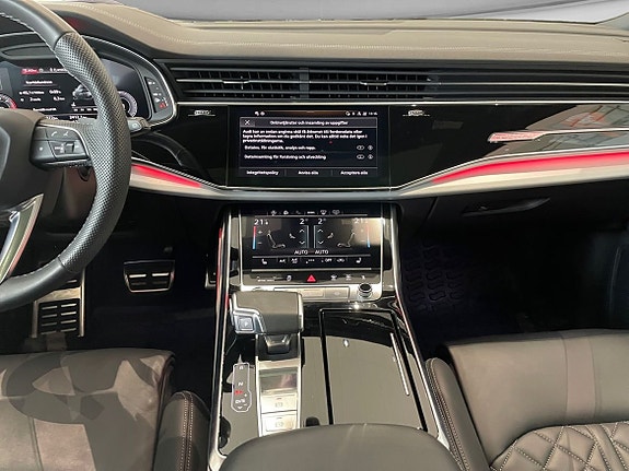 Audi Q7 8 of 11