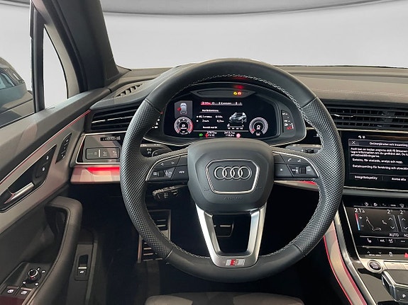 Audi Q7 9 of 11