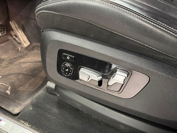 BMW X5 21 of 27