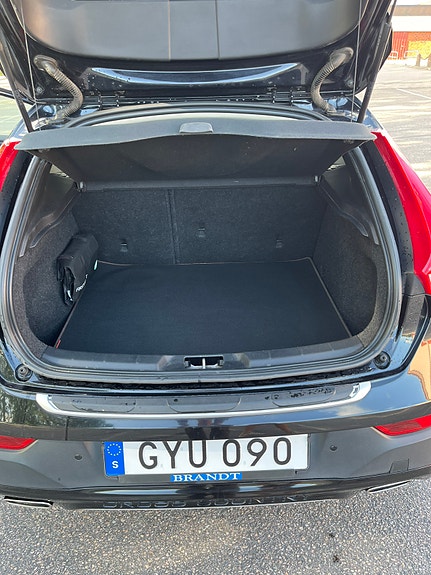Volvo V40 Cross Country 7 of 10