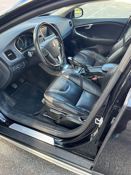 Volvo V40 Cross Country 5 of 10