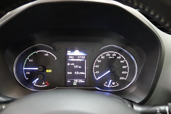 Toyota Yaris 15 of 22