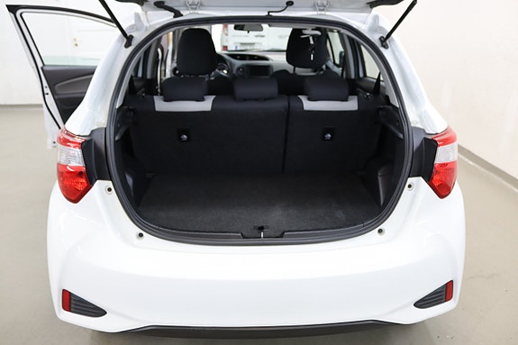 Toyota Yaris 14 of 22