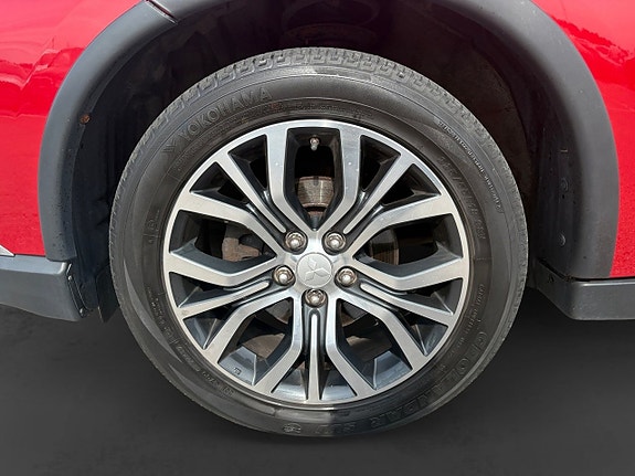 Mitsubishi Outlander 9 of 16