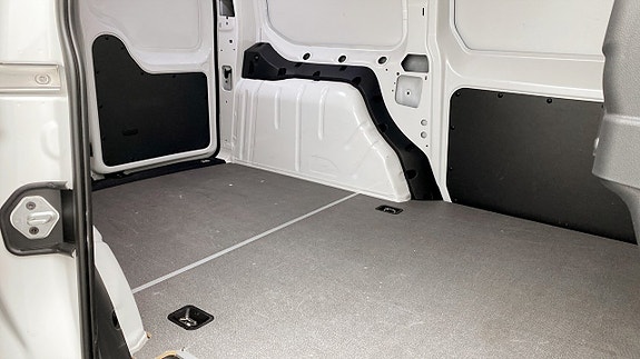 Volkswagen Caddy 11 of 12