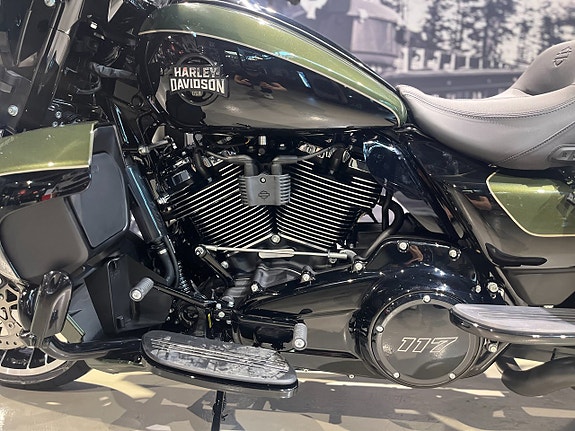Harley-Davidson Street Glide Limited "Omgående leverans" 10 of 15