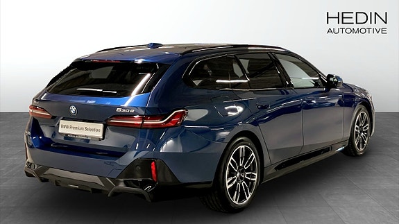 BMW 530e 2 of 9