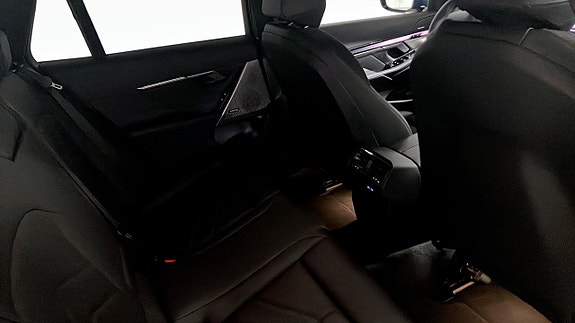 BMW 530e 5 of 9