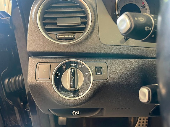 Mercedes-Benz C180 27 of 28