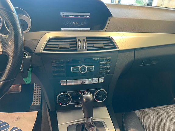 Mercedes-Benz C180 24 of 28