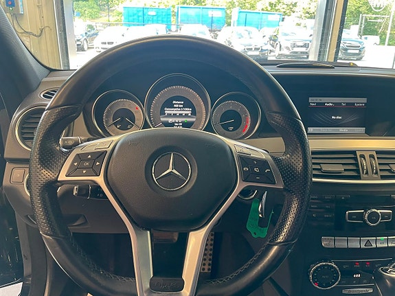Mercedes-Benz C180 19 of 28