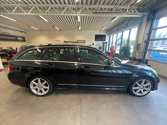 Mercedes-Benz C180 12 of 28